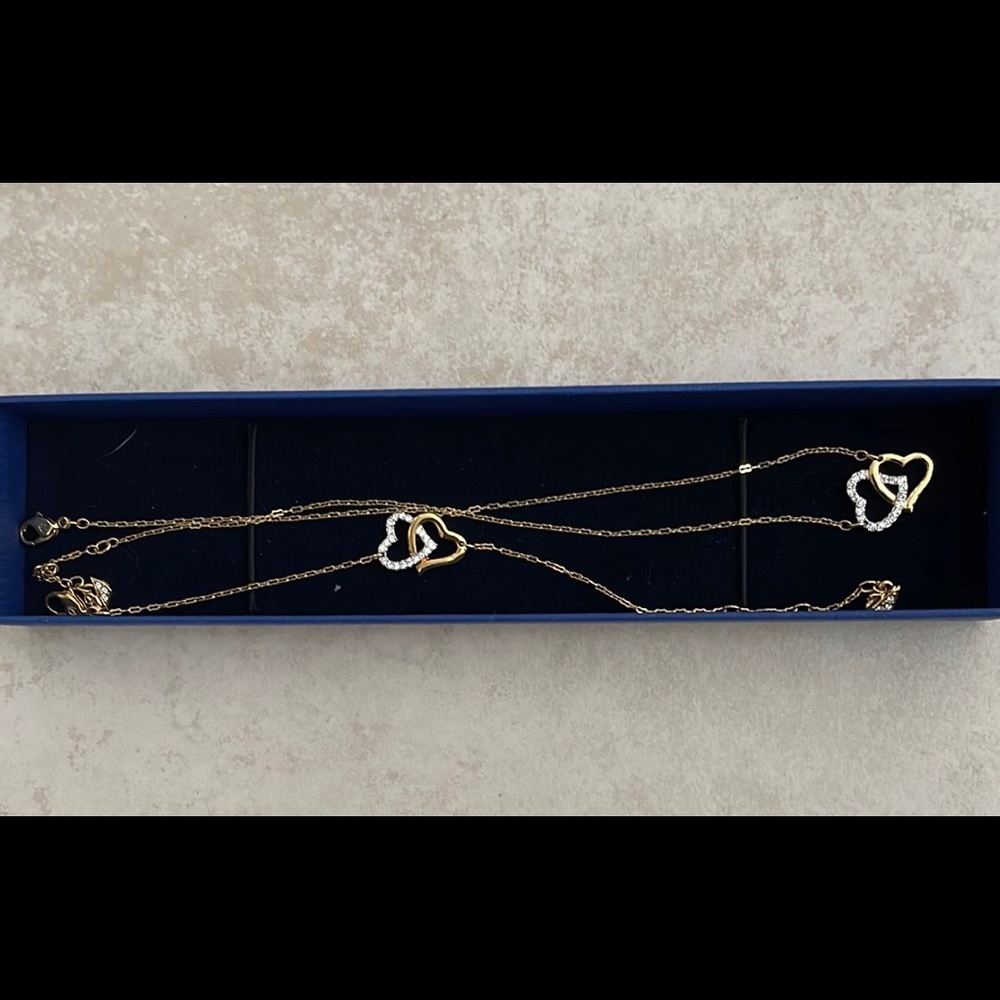 NEW necklace and matching bracelet